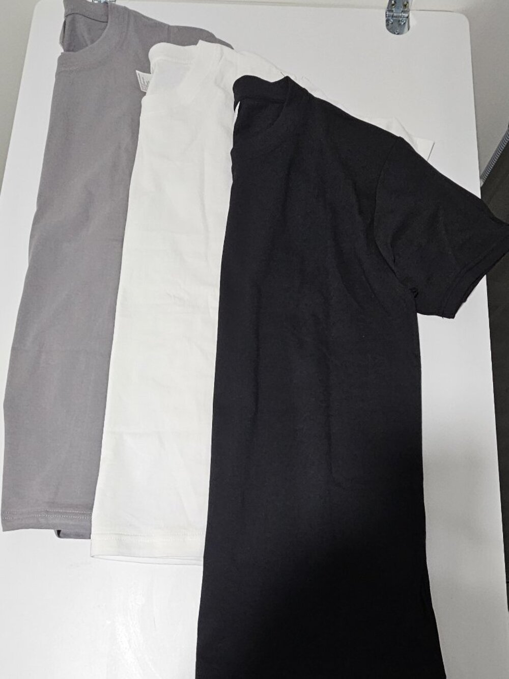 Solid Color Casual Round Neck Women's T-Shirts